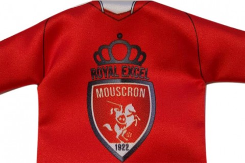 Custom 1 part mini football kit detail