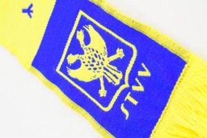 custom-kids scarf stvv emblem detail